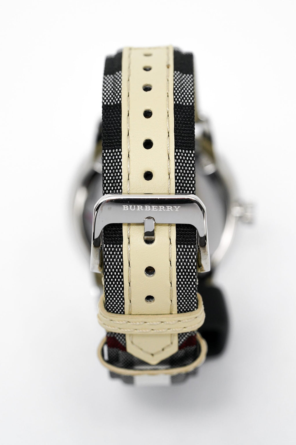 Burberry Mens Watch The Classic Horseferry Silver Bu10002