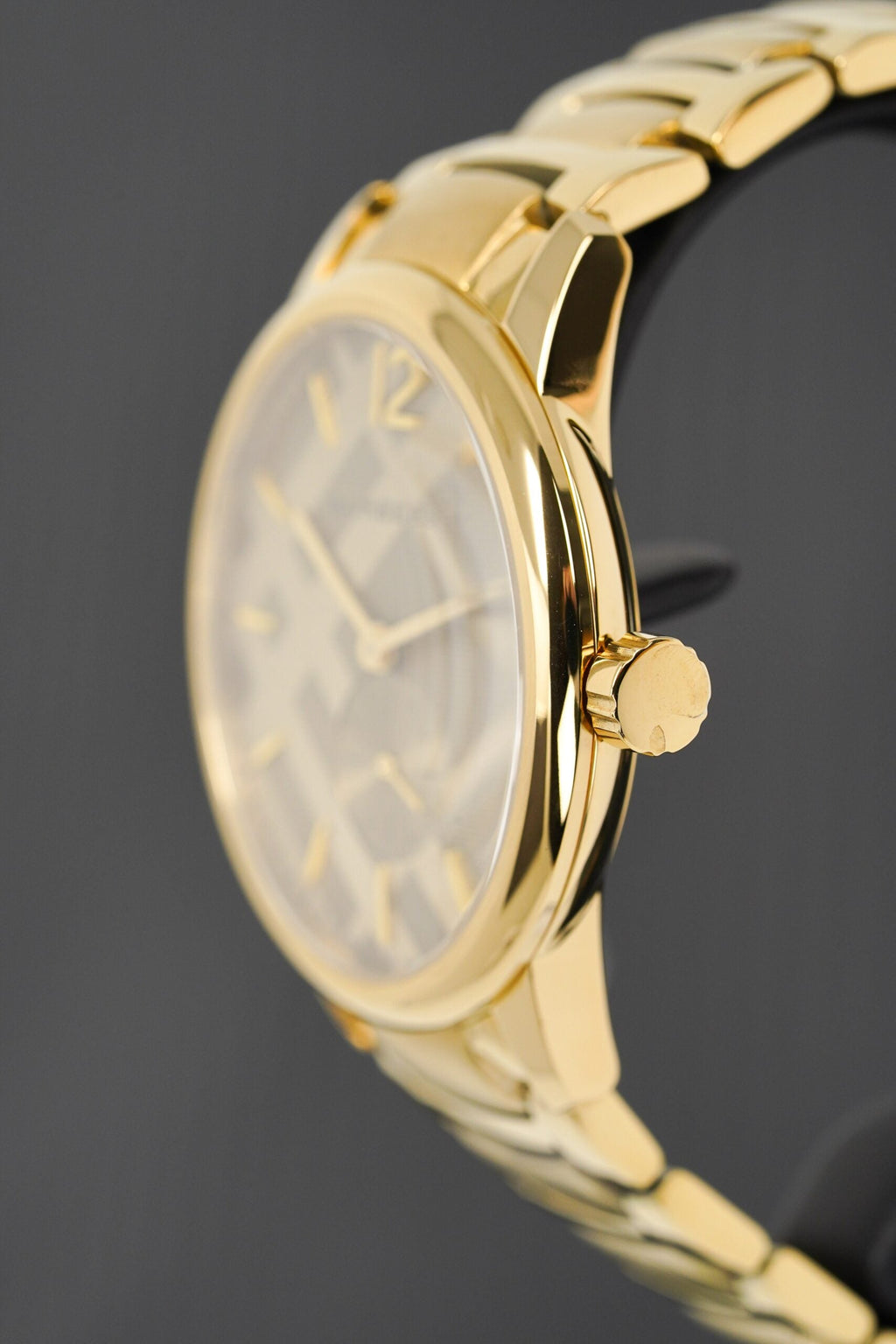 Burberry Mens Watch The Classic Yellow Gold Bu10006